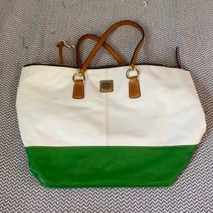 Dooney & Bourke tote